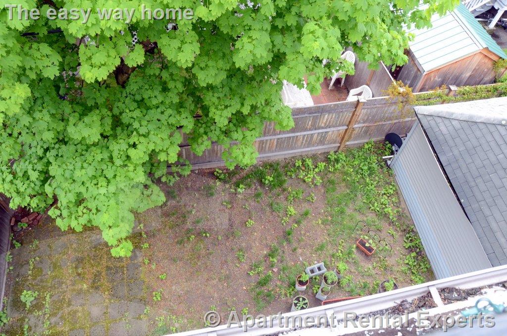 2 bed, 1 bath apartment for rent at 217 Willow Ave Unit 3, Davis Square — photo 11 of 13