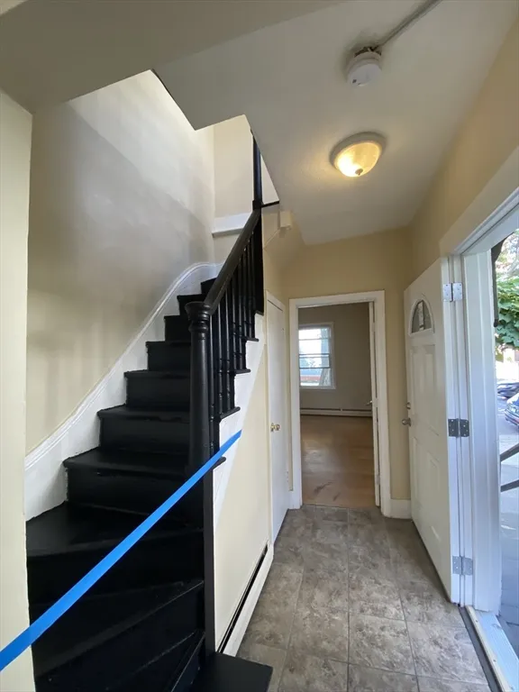 4 bed, 2 bath apartment for rent at 218 Broadway Unit 218, The Port — photo 3 of 16