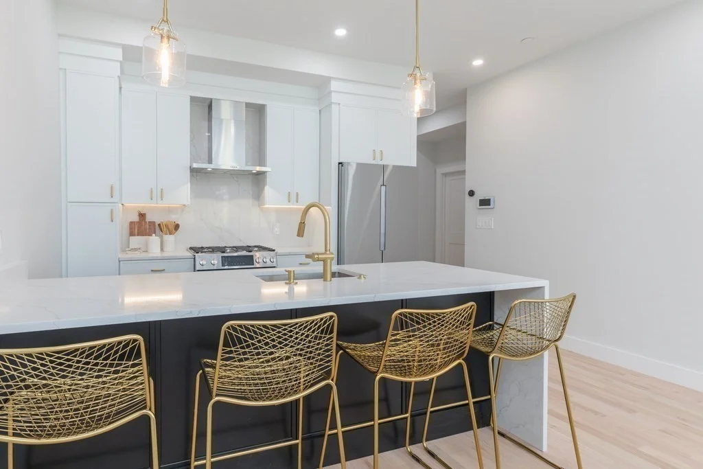 3 bed, 2 bath apartment for rent at 218 Brooks St Unit 2B, East Boston — photo 5 of 20