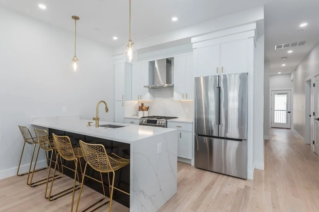 3 bed, 2 bath apartment for rent at 218 Brooks St Unit 2B, East Boston — photo 3 of 20