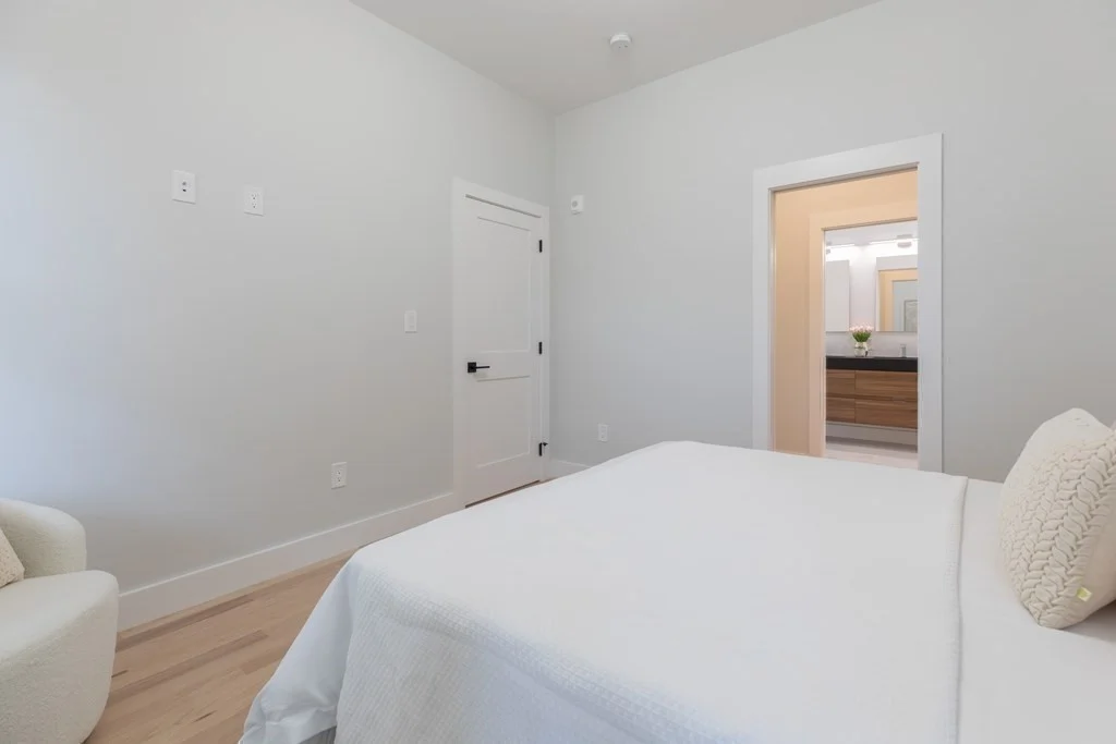 3 bed, 2 bath apartment for rent at 218 Brooks Unit 2, Boston — photo 12 of 18