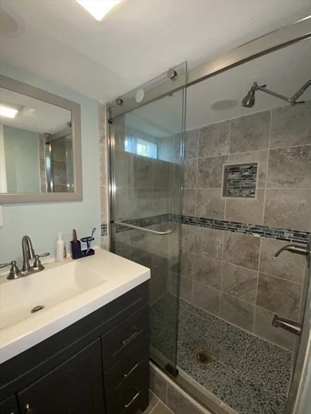 3 bed, 2 bath apartment for rent at 218 Bullard St, Holden — photo 12 of 15