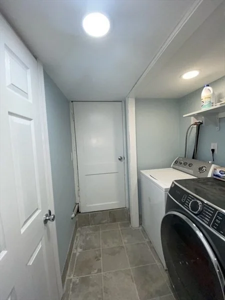 3 bed, 2 bath apartment for rent at 218 Bullard St, Holden — photo 13 of 15