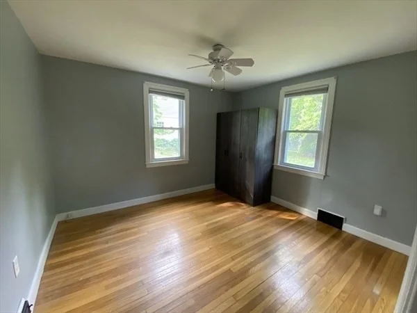 3 bed, 2 bath apartment for rent at 218 Bullard St, Holden — photo 6 of 15