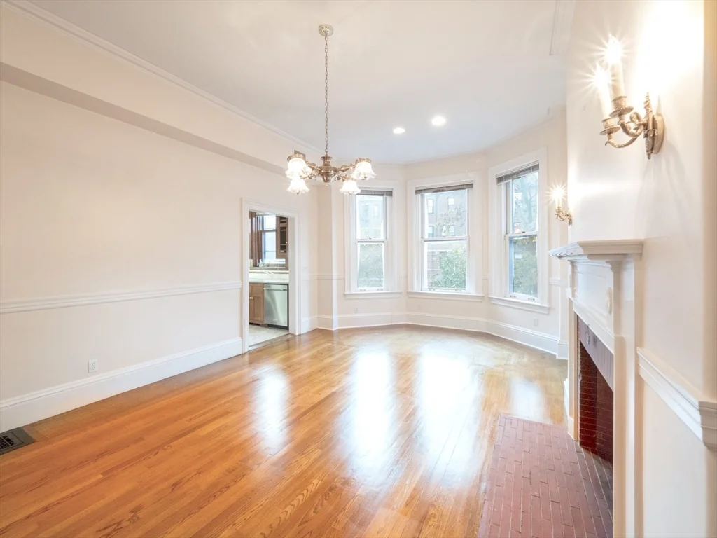 2 bed, 2 bath apartment for rent at 218 Commonwealth Ave Unit 2, Back Bay — photo 2 of 27