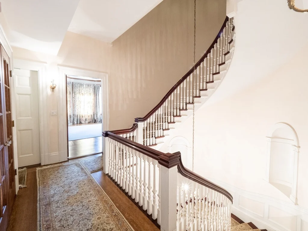 2 bed, 2 bath apartment for rent at 218 Commonwealth Ave Unit 2, Back Bay — photo 24 of 27