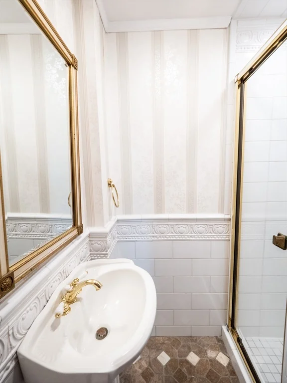 2 bed, 2 bath apartment for rent at 218 Commonwealth Ave Unit 2, Back Bay — photo 17 of 27