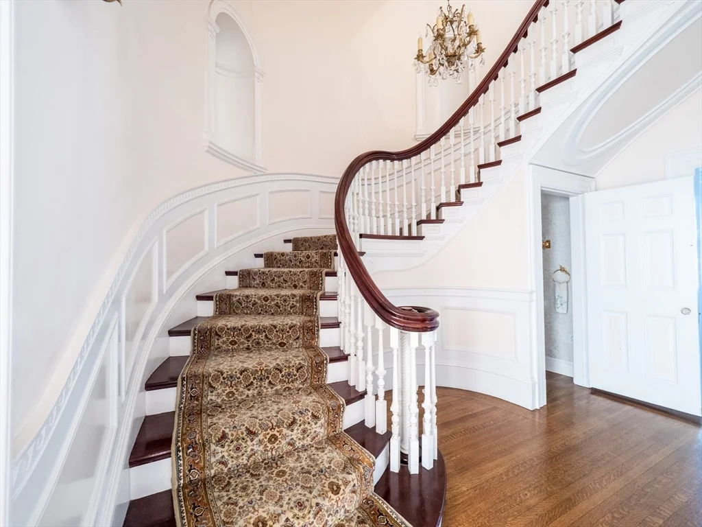 2 bed, 2 bath apartment for rent at 218 Commonwealth Ave Unit 2, Back Bay — photo 11 of 27