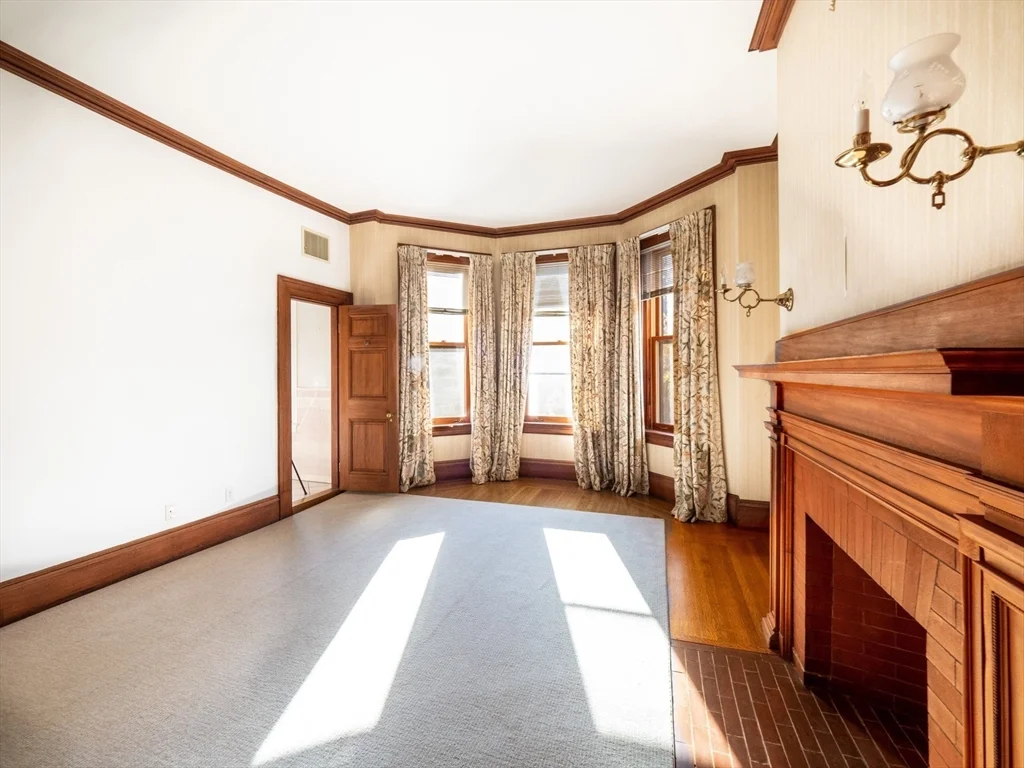 2 bed, 2 bath apartment for rent at 218 Commonwealth Ave Unit 2, Back Bay — photo 19 of 27