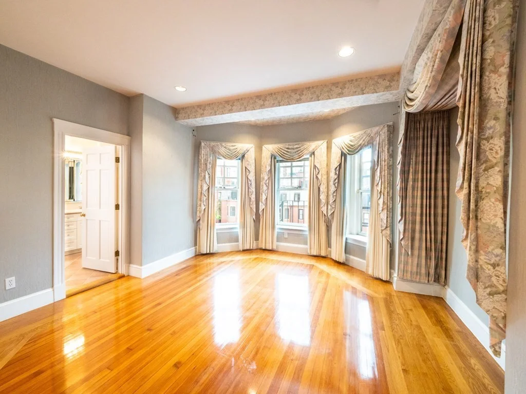 2 bed, 4+ bath apartment for rent at 218 Commonwealth Ave Unit 04, Back Bay — photo 24 of 42
