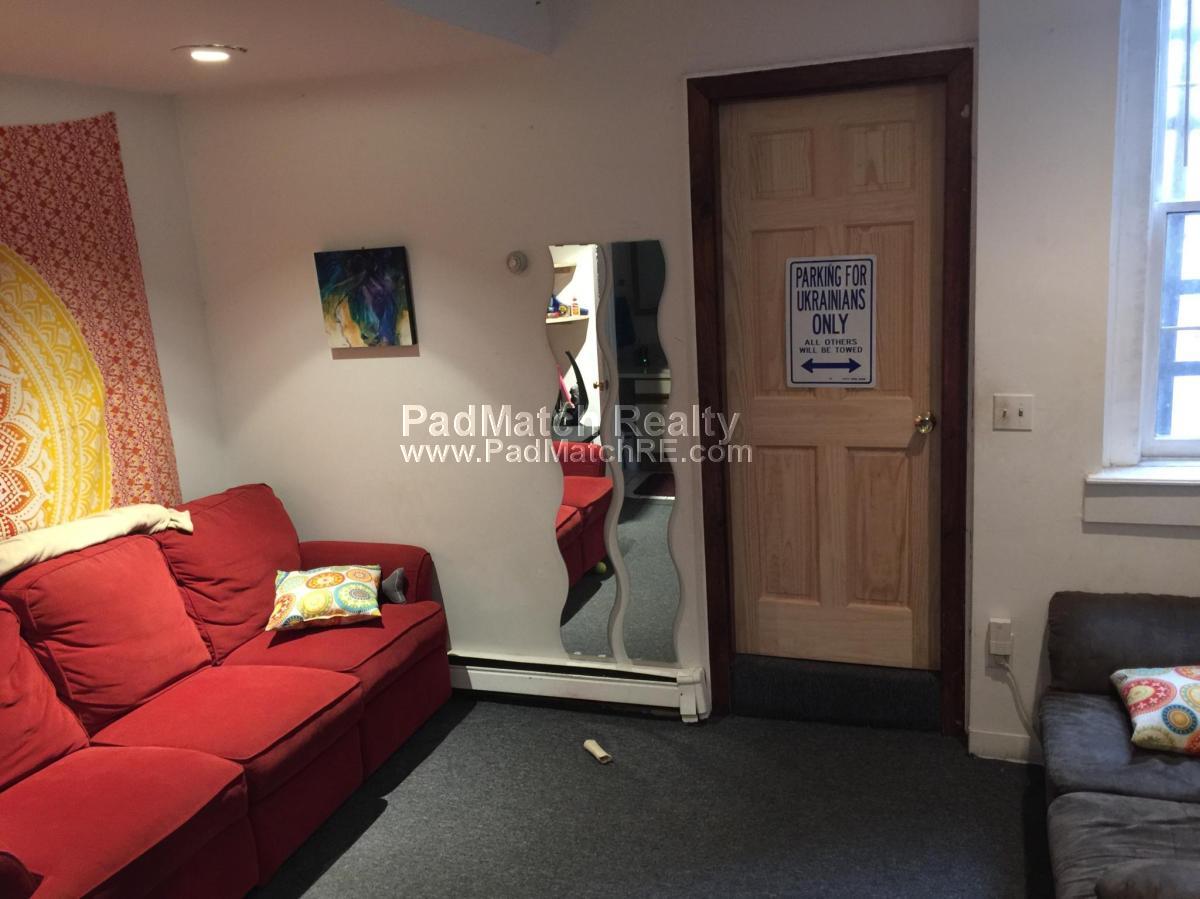 2 bed, 1 bath apartment for rent at 218 Hemenway St Unit 3, Fenway — photo 1 of 8