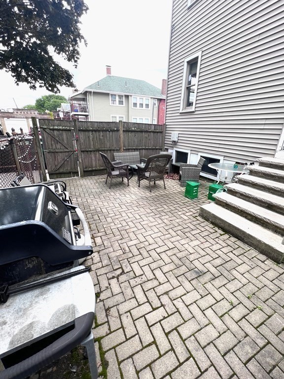 4 bed, 2 bath apartment for rent at 218 L St Unit 3, South Boston — photo 7 of 13