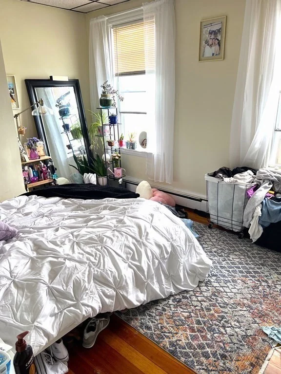 3 bed, 2 bath apartment for rent at 218 L Unit 2, South Boston — photo 6 of 9