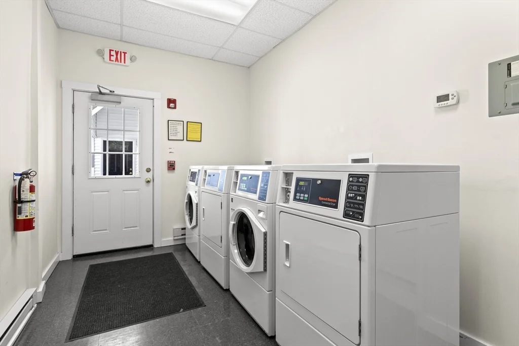 1 bed, 1 bath apartment for rent at 218 Middlesex Ave Unit 2, Medford — photo 11 of 12