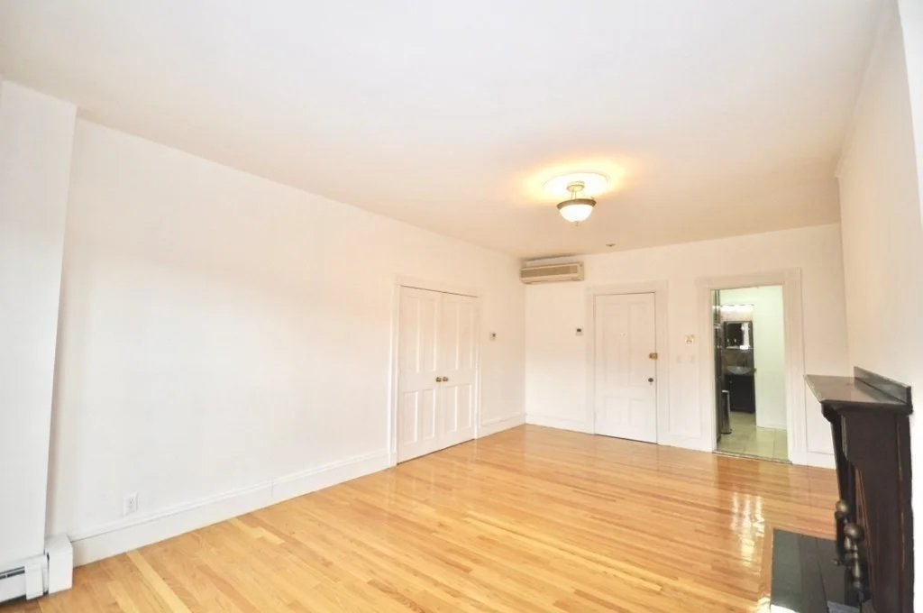 1 bed, 1 bath apartment for rent at 218 Newbury St Unit 3F, Back Bay — photo 7 of 18