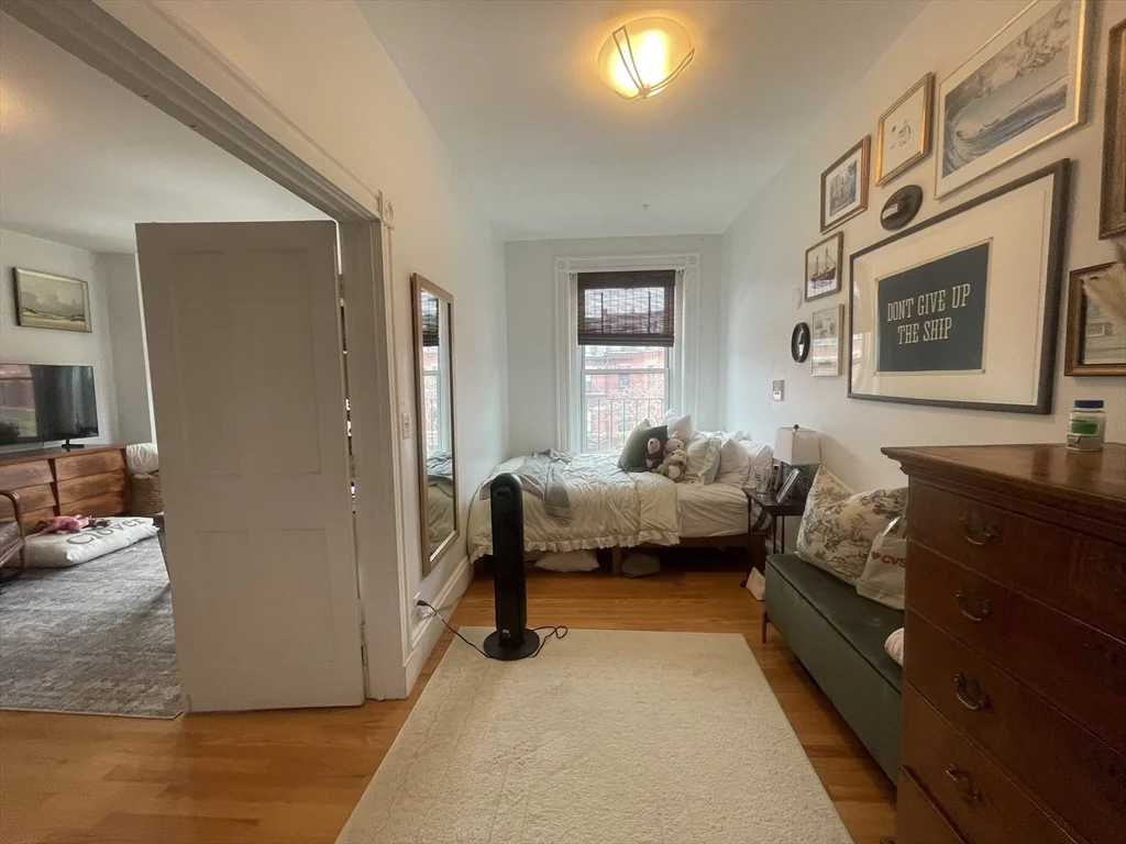 1 bed, 1 bath apartment for rent at 218 Newbury St Unit 3F, Back Bay — photo 13 of 18