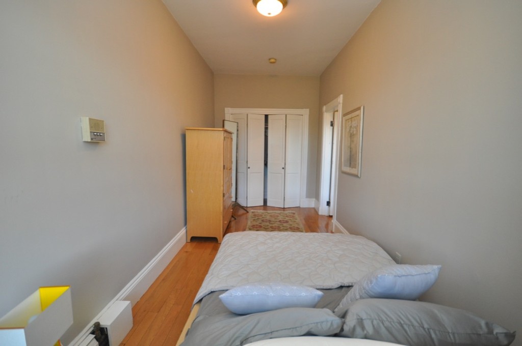 1 bed, 1 bath apartment for rent at 218 Newbury St Unit 4, Back Bay — photo 9 of 9