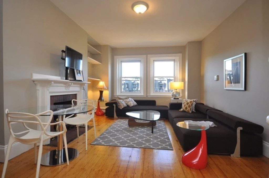 1 bed, 1 bath apartment for rent at 218 Newbury St Unit 4FF, Back Bay — photo 2 of 9