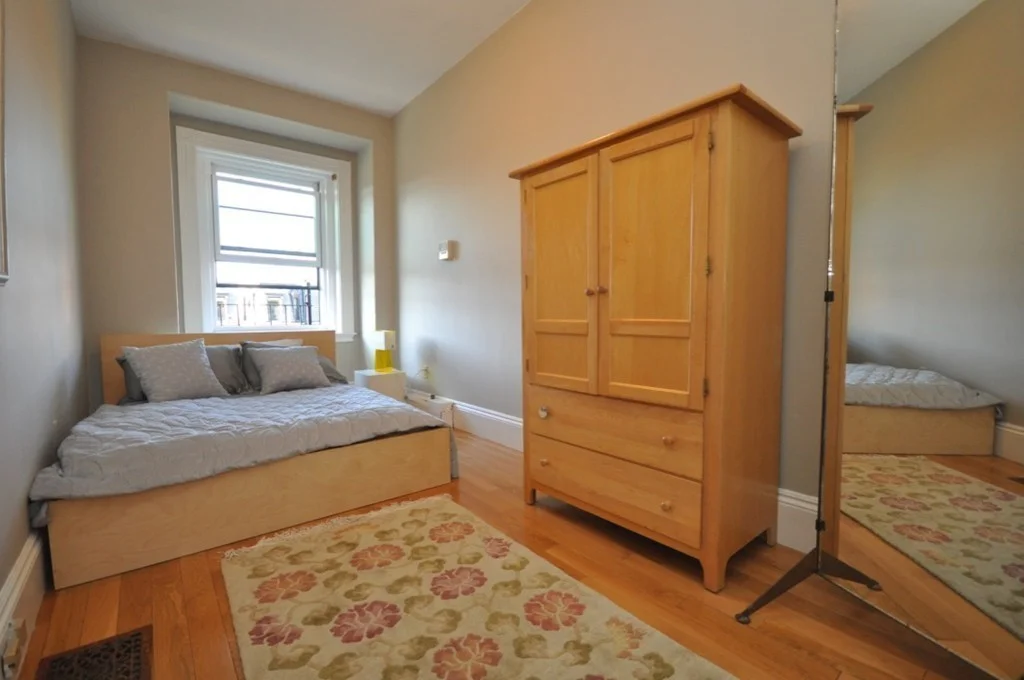 1 bed, 1 bath apartment for rent at 218 Newbury St Unit 4FF, Back Bay — photo 8 of 9