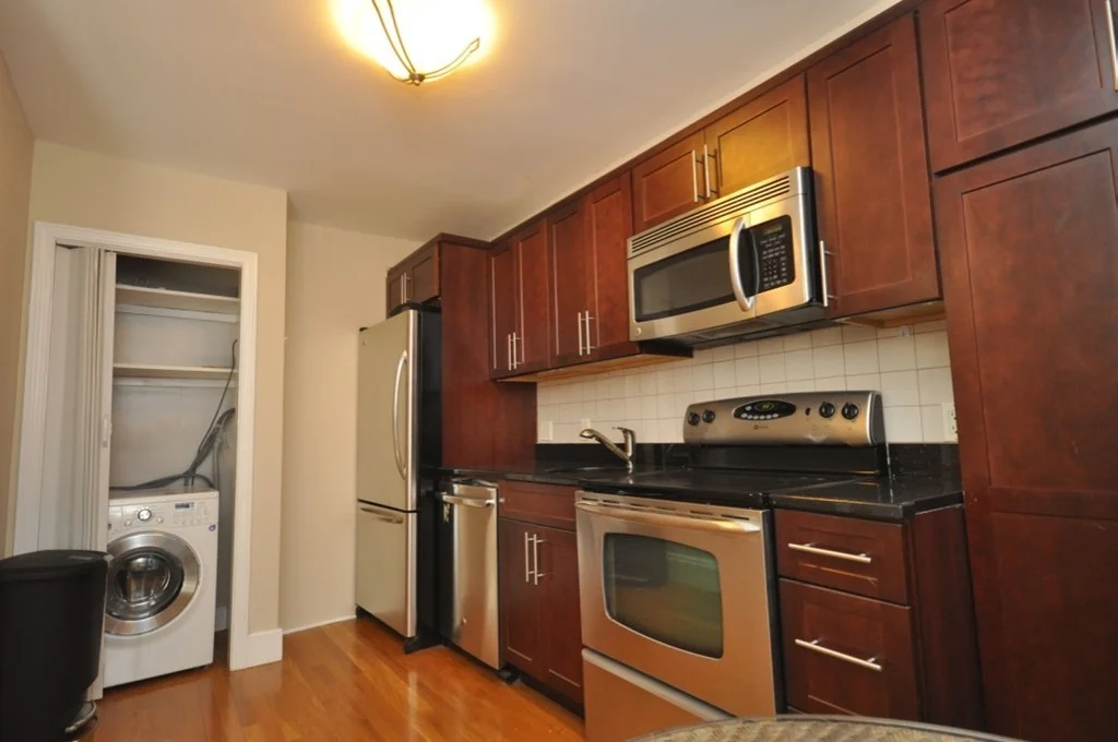 Studio bed, 1 bath apartment for rent at 218 Newbury St Unit 4R, Back Bay — photo 3 of 9