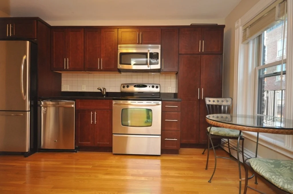 Studio bed, 1 bath apartment for rent at 218 Newbury St Unit 4R, Back Bay — photo 1 of 9
