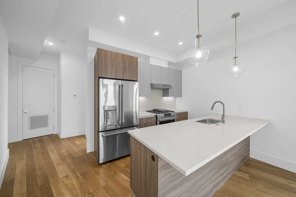 2 bed, 2 bath apartment for rent at 218 Old Colony Ave Unit 201, South Boston — photo 2 of 16