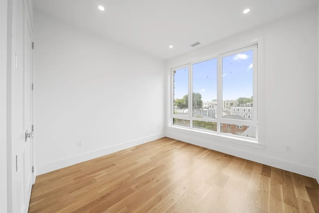 2 bed, 2 bath apartment for rent at 218 Old Colony Ave Unit 403, South Boston — photo 4 of 14