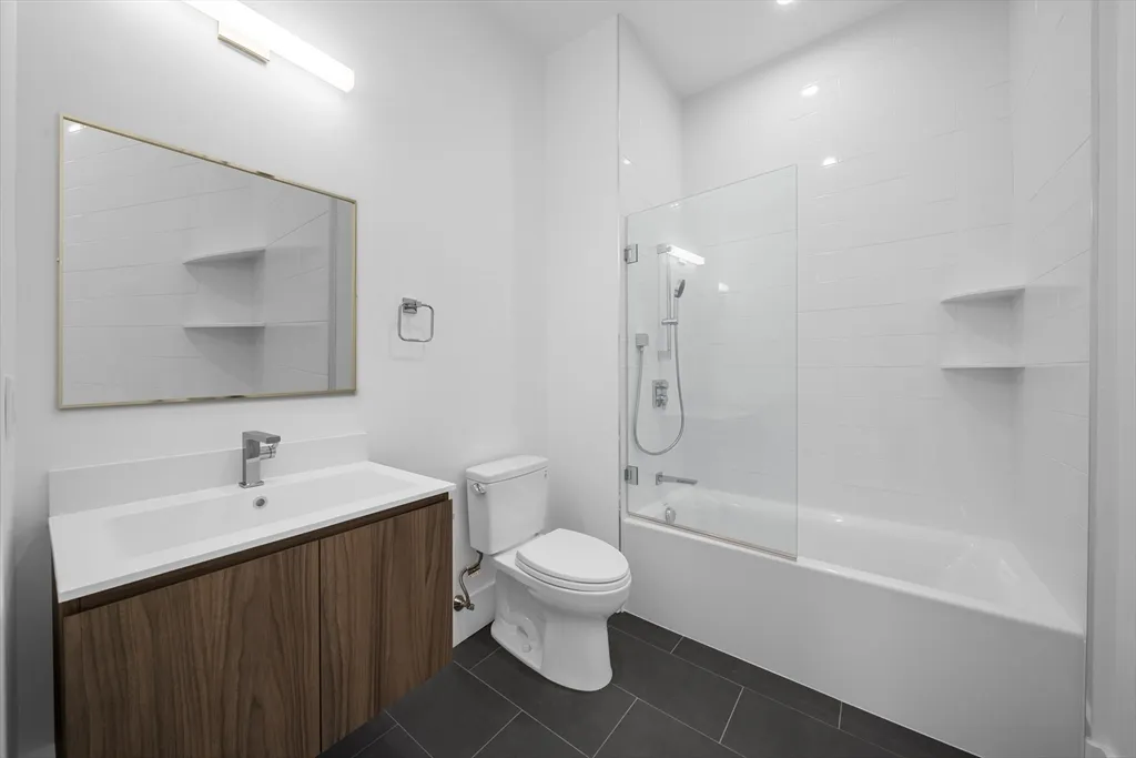 2 bed, 2 bath apartment for rent at 218 Old Colony Ave Unit 403, South Boston — photo 12 of 14