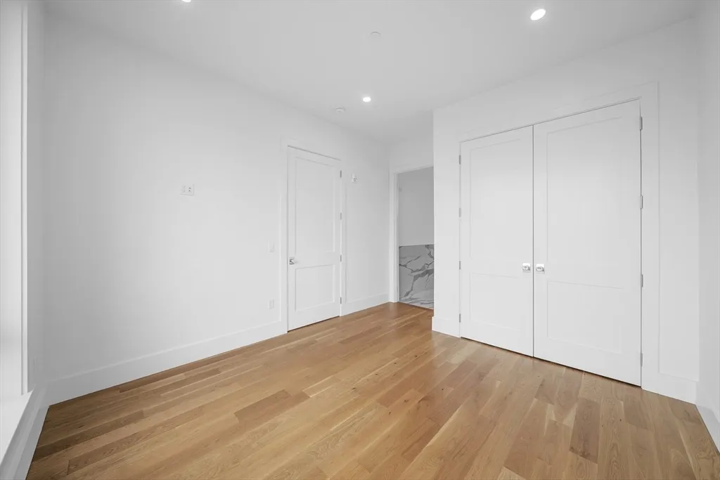 2 bed, 2 bath apartment for rent at 218 Old Colony Ave Unit 403, South Boston — photo 5 of 14