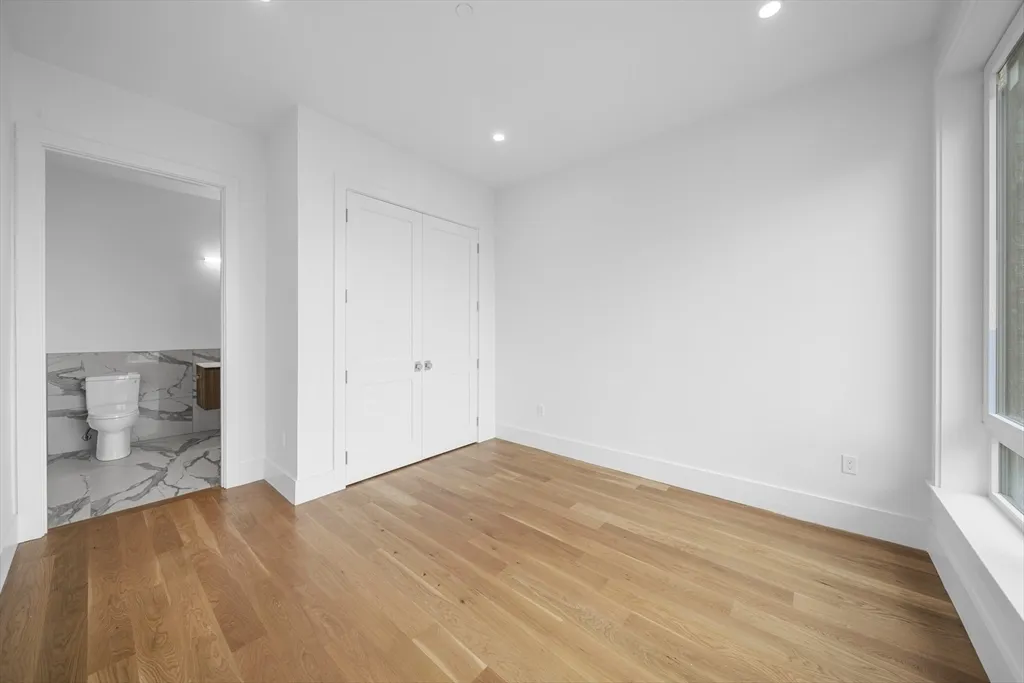 2 bed, 2 bath apartment for rent at 218 Old Colony Ave Unit 403, South Boston — photo 6 of 14