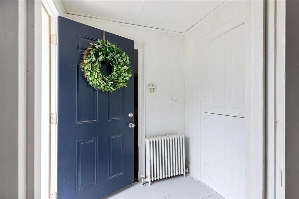 4 bed, 2 bath apartment for rent at 218 Sandwich St, Jabez Corner — photo 5 of 38