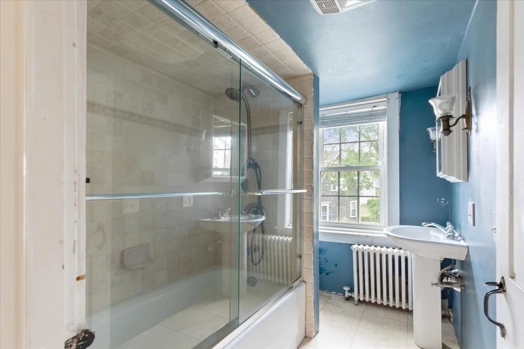 4 bed, 2 bath apartment for rent at 218 Sandwich St, Jabez Corner — photo 26 of 38