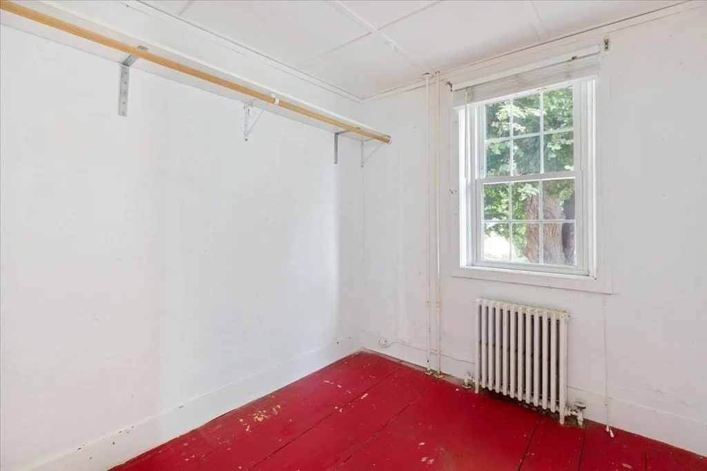 4 bed, 2 bath apartment for rent at 218 Sandwich St, Jabez Corner — photo 9 of 38