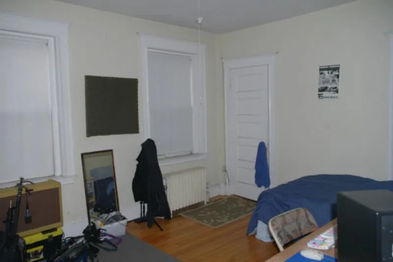 3 bed, 1 bath apartment for rent at 218 South St Unit 1, Jamaica Plain — photo 13 of 45