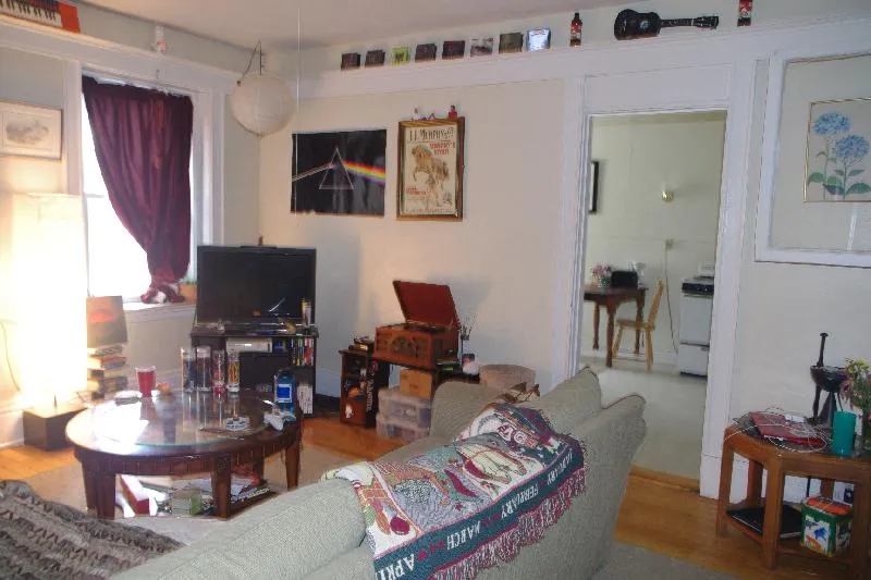 3 bed, 1 bath apartment for rent at 218 South St Unit 1, Jamaica Plain — photo 23 of 45