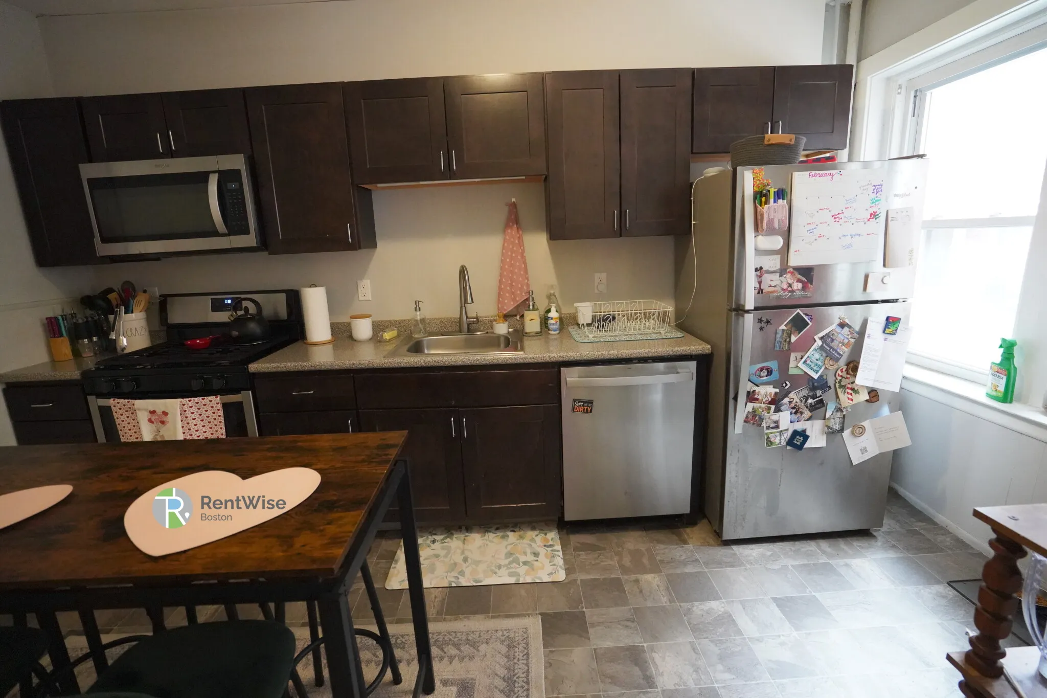 3 bed, 1 bath apartment for rent at 218 South St Unit 2, Jamaica Plain — photo 4 of 19