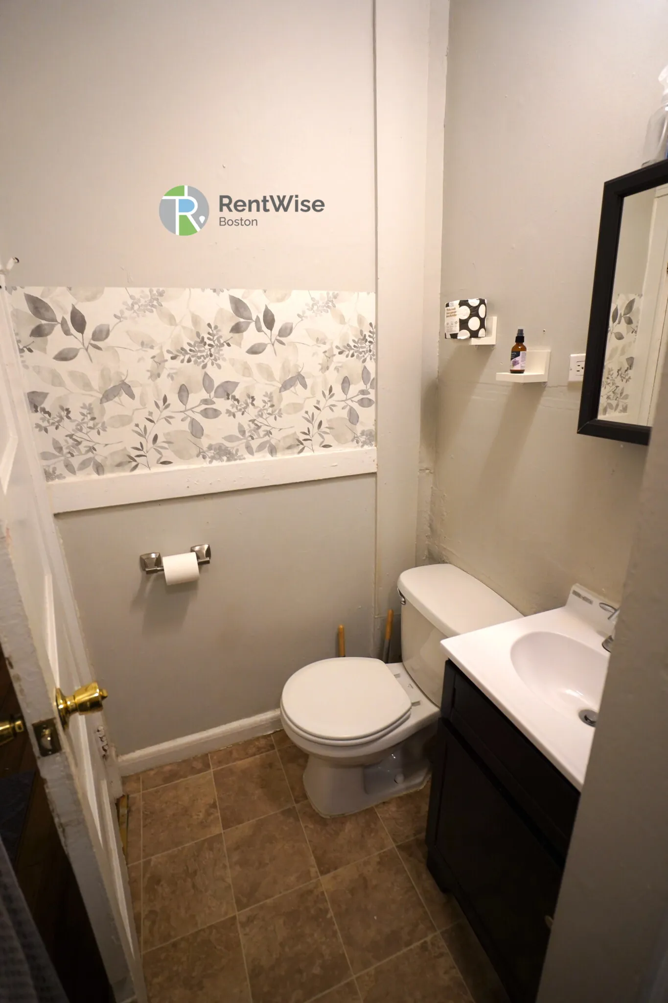 3 bed, 1 bath apartment for rent at 218 South St Unit 2, Jamaica Plain — photo 16 of 19