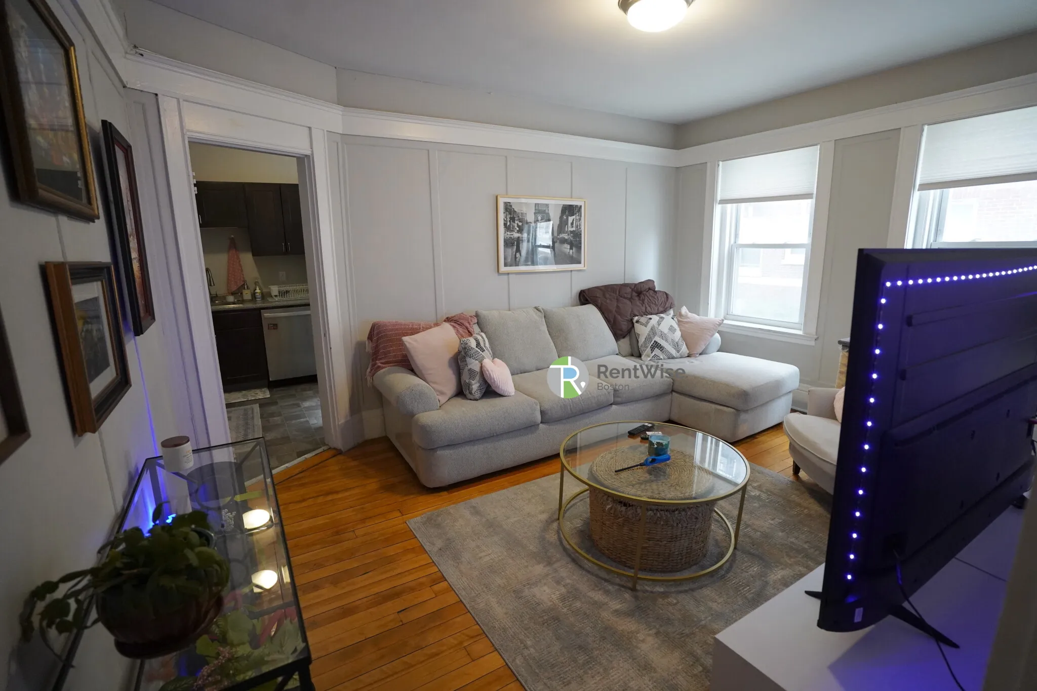 3 bed, 1 bath apartment for rent at 218 South St Unit 2, Jamaica Plain — photo 1 of 19