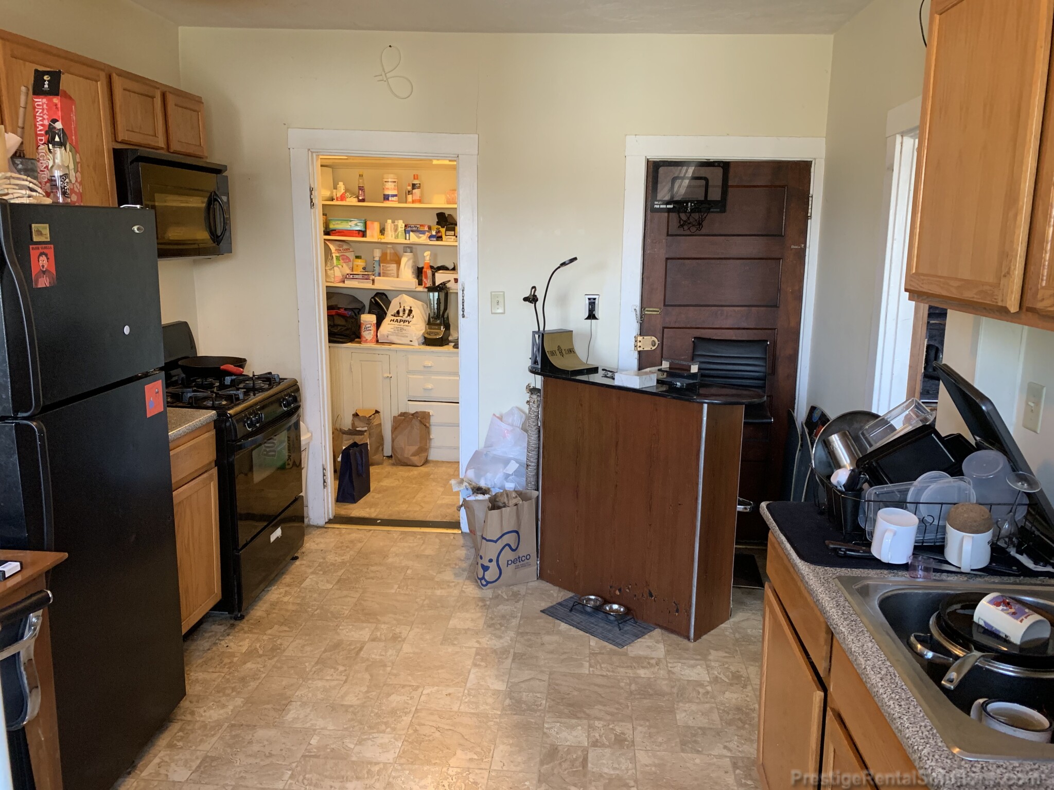 3 bed, 1 bath apartment for rent at 218 South St Unit 4, Jamaica Plain — photo 4 of 19