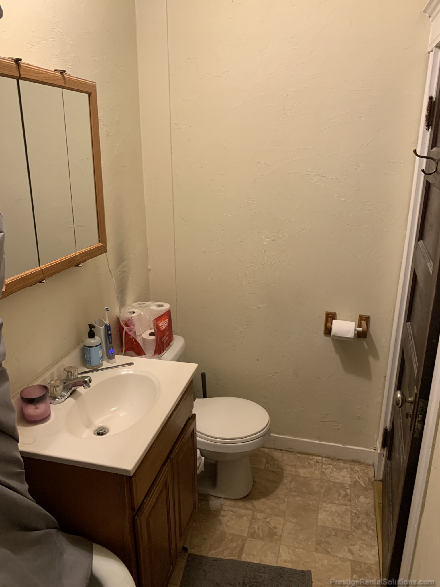 3 bed, 1 bath apartment for rent at 218 South St Unit 4, Jamaica Plain — photo 12 of 19