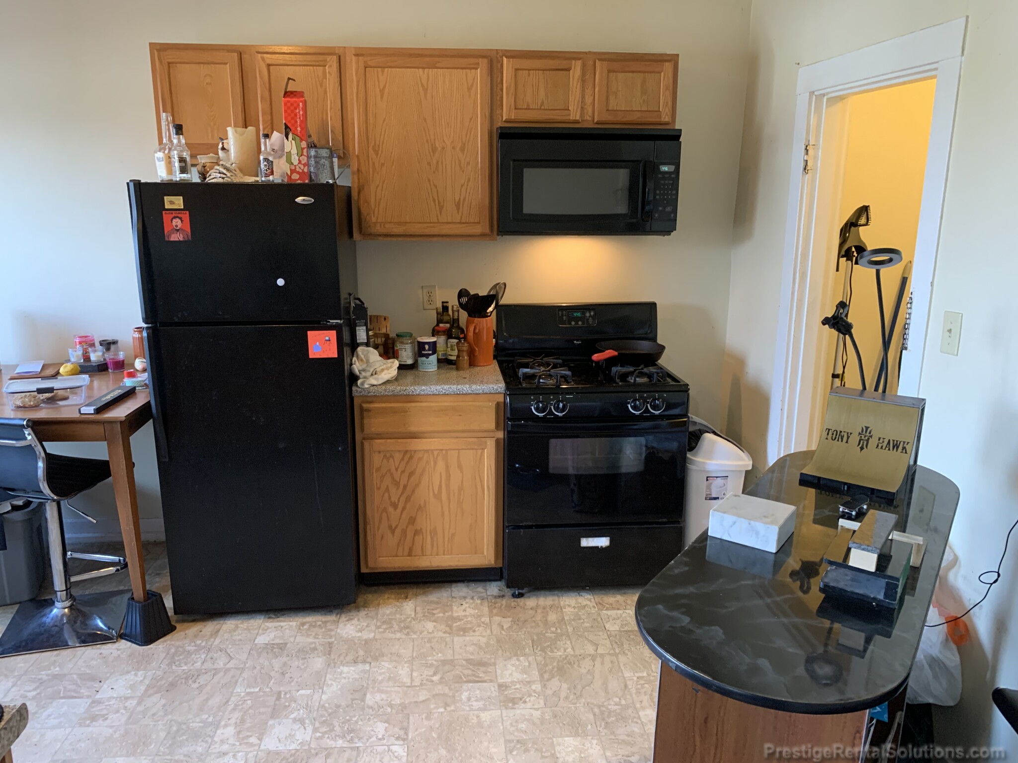 3 bed, 1 bath apartment for rent at 218 South St Unit 4, Jamaica Plain — photo 1 of 19