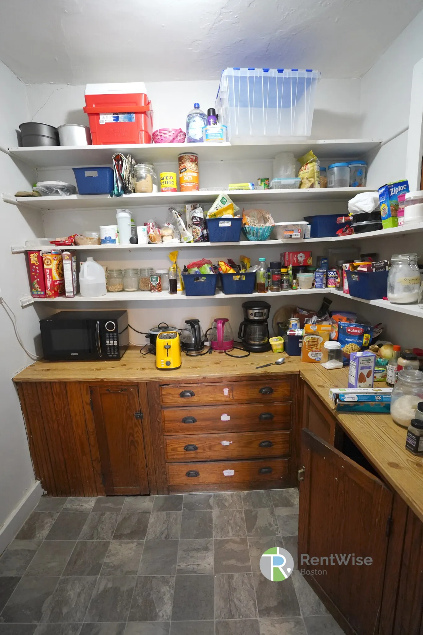 3 bed, 1 bath apartment for rent at 218 South St Unit 5, Jamaica Plain — photo 7 of 20