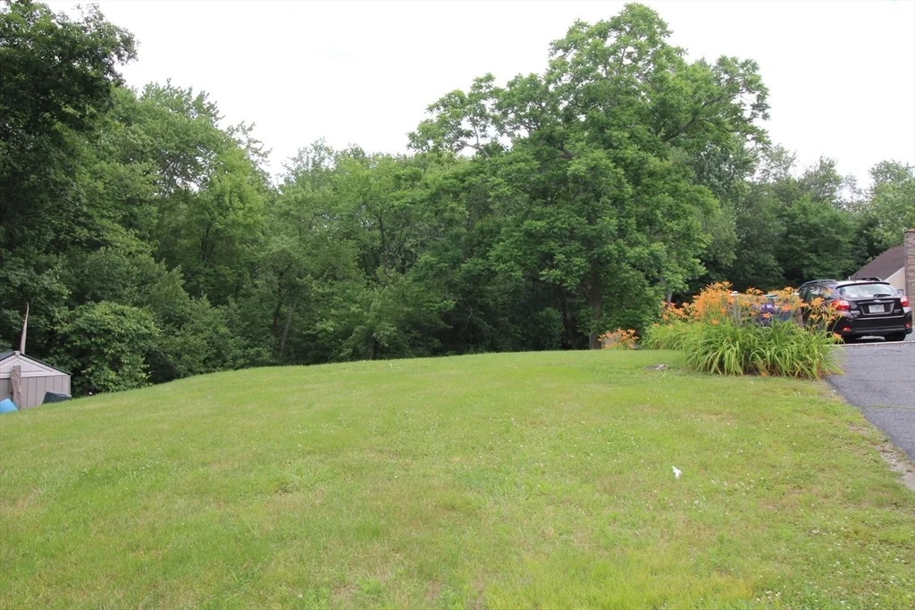 3 bed, 1 bath apartment for rent at 218 Thurber Ave Unit 1, Attleboro — photo 6 of 32