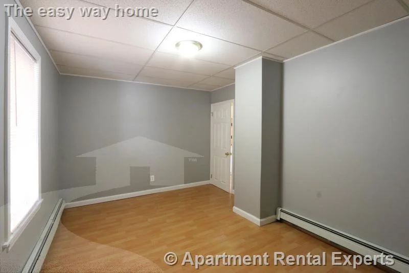 2 bed, 1 bath apartment for rent at 218 Western Ave Unit 1, Riverside — photo 7 of 13