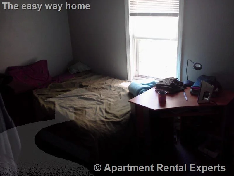 3 bed, 1 bath apartment for rent at 218 Western Ave Unit 2, Riverside — photo 6 of 8