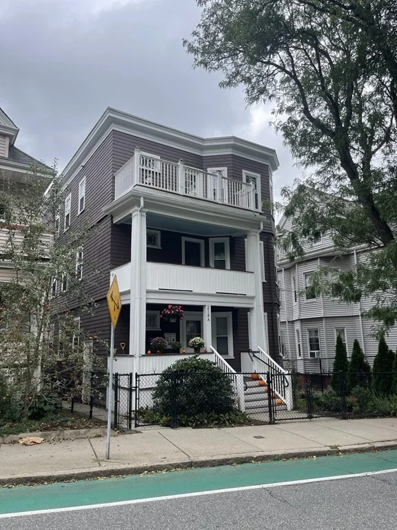 3 bed, 1 bath apartment for rent at 218a Summer Unit 2, Spring Hill