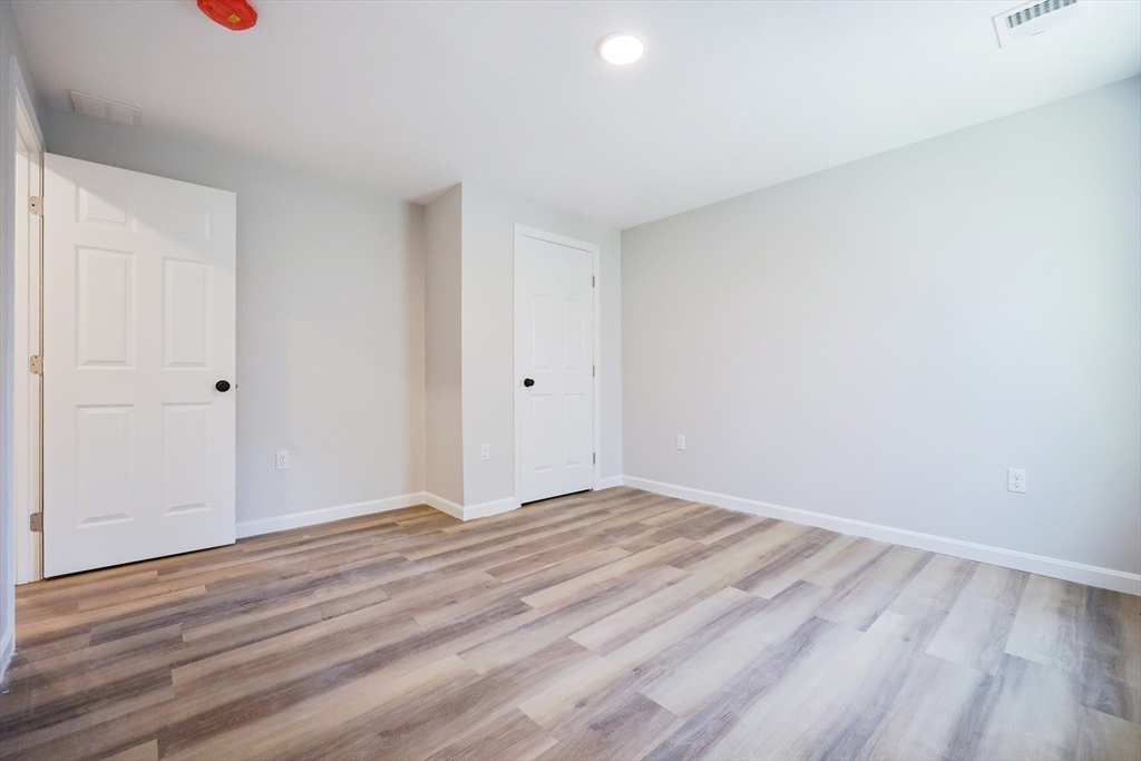 2 bed, 1 bath apartment for rent at 218R South Unit R, Plainville — photo 11 of 17