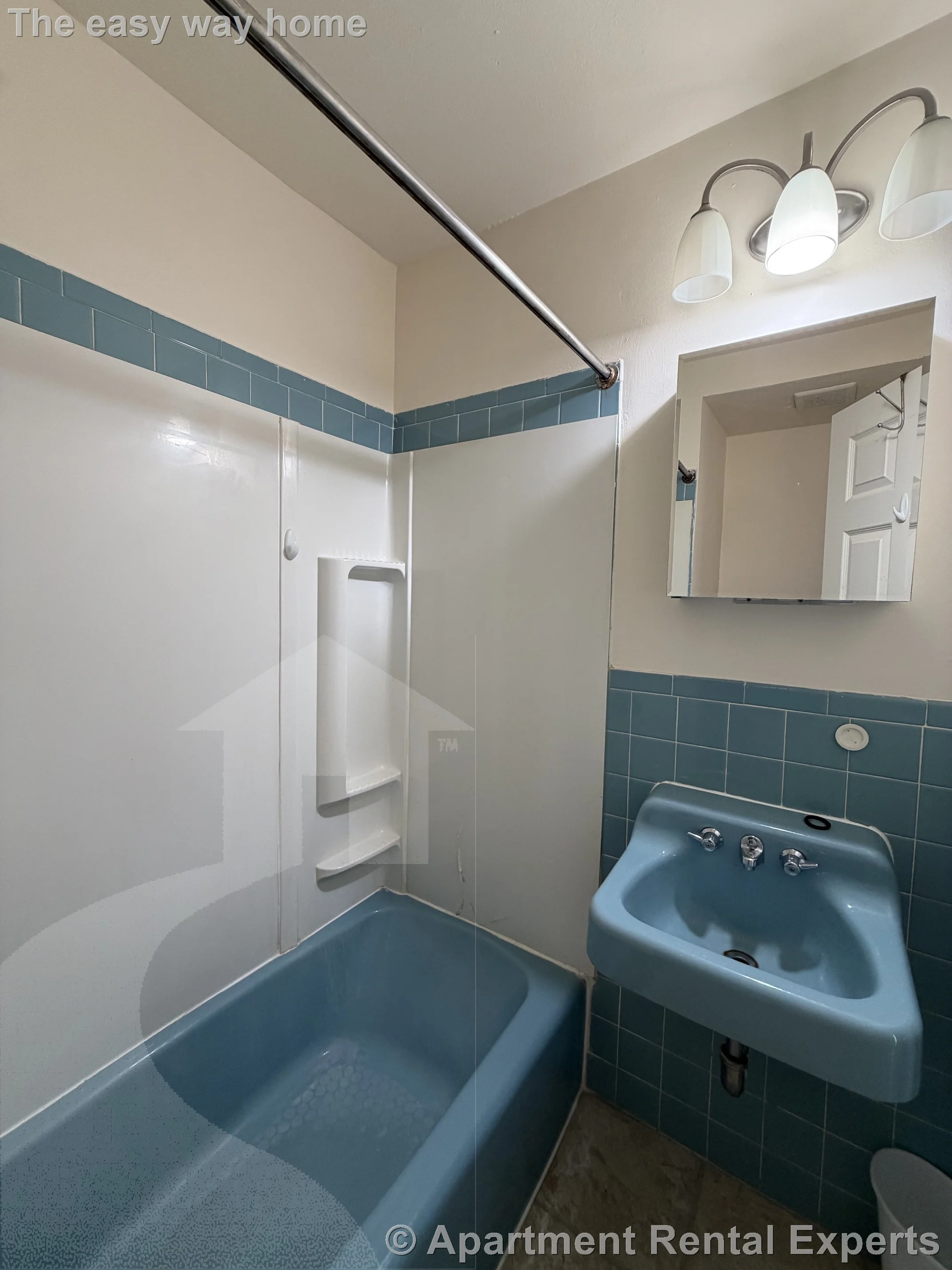 1 bed, 1 bath apartment for rent at 219 Albion St Unit 2, Wakefield — photo 5 of 7