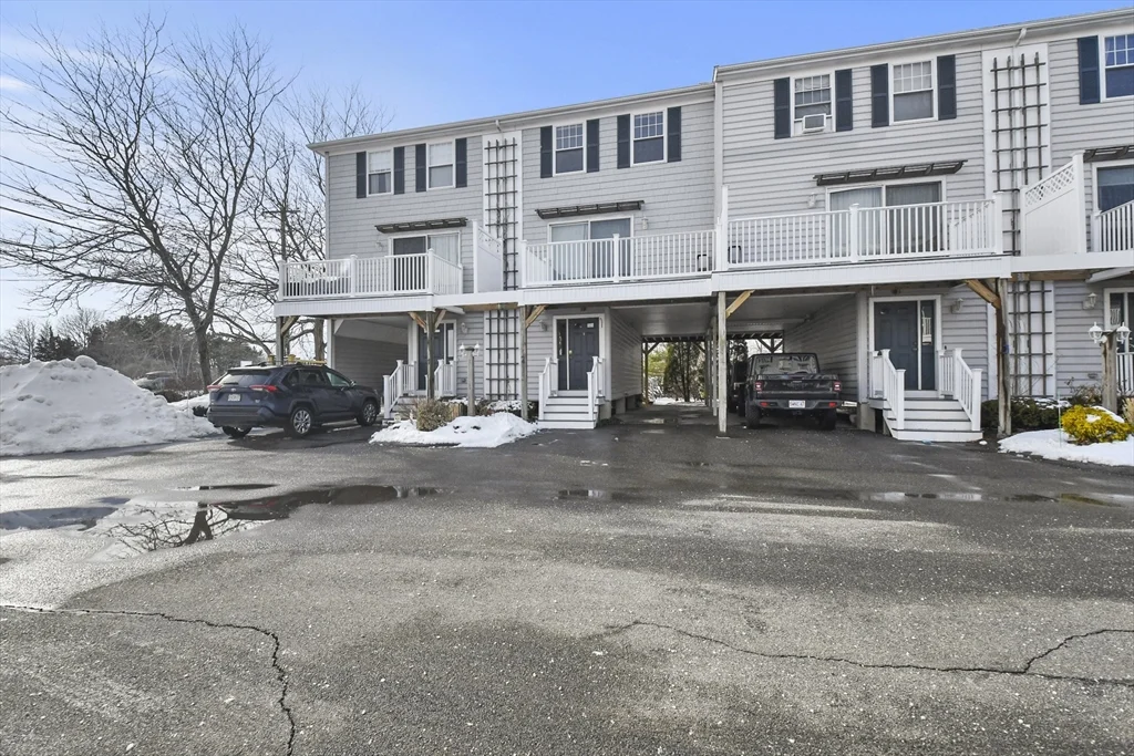 3 bed, 2 bath apartment for rent at 219 Beach Rd Unit 2, Salisbury