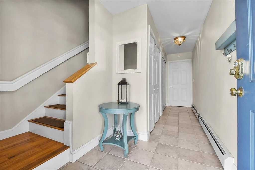 3 bed, 2 bath apartment for rent at 219 Beach Rd Unit 2, Salisbury — photo 2 of 30